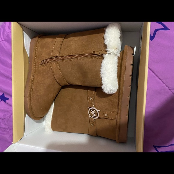 Michael Kors Toddler Boots - Picture 3 of 3